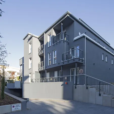 Ana Καρλσρούη